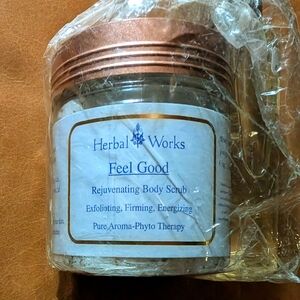 HERBAL WORKS - Rejuvenating Body Scrub & Activator Bundle -  NEW
